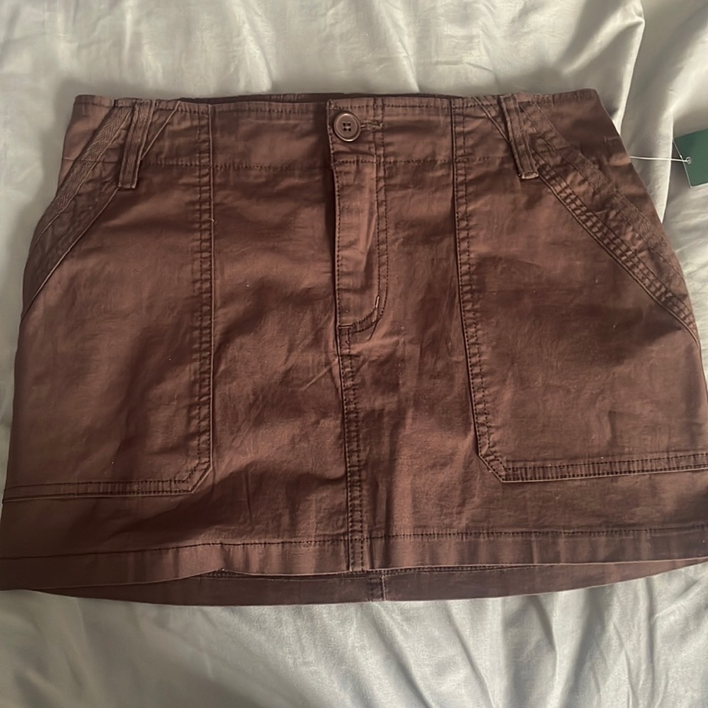 brown mini skirt